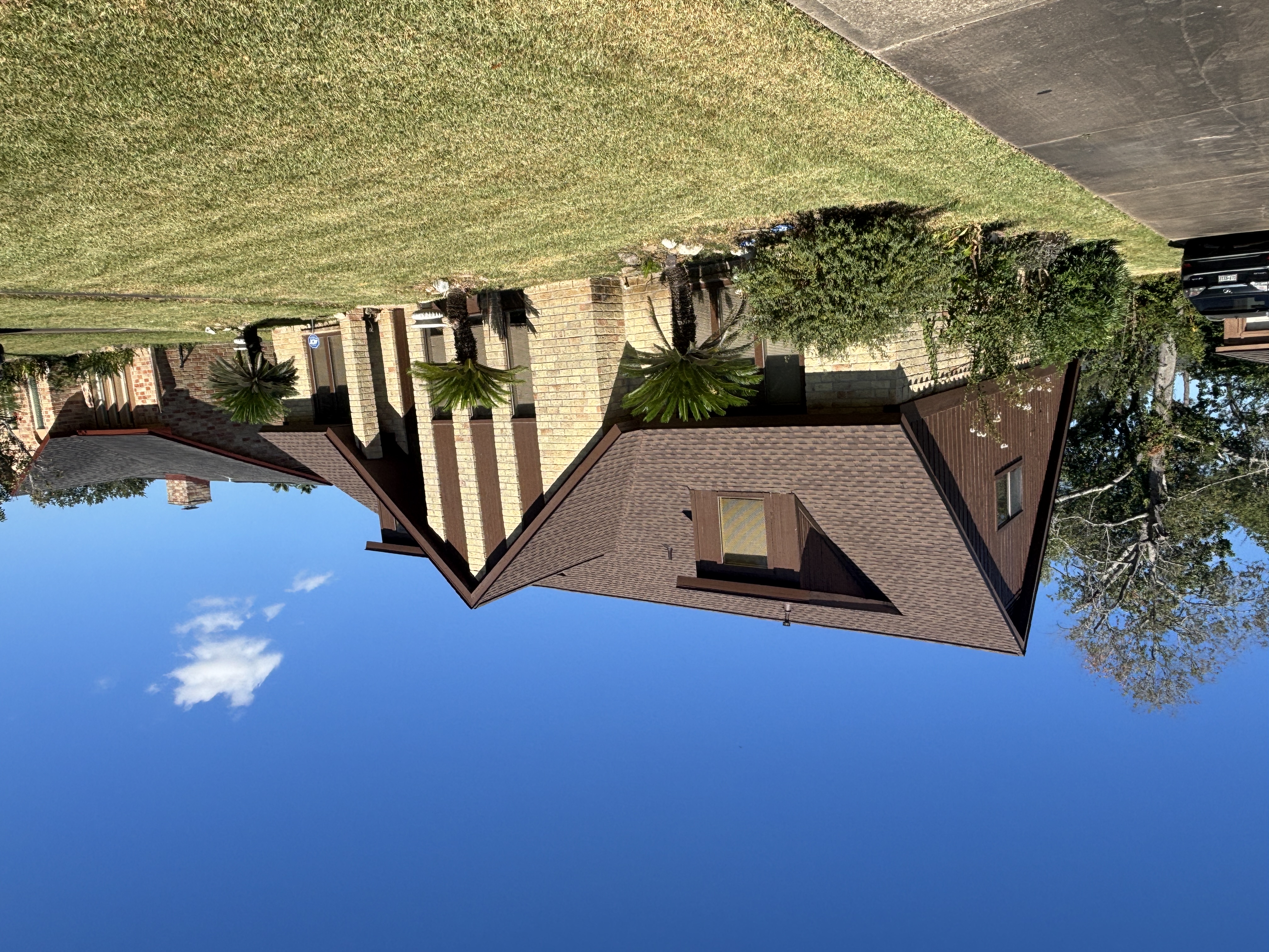 Roof Replacement in Sageglow, Houston TX: GAF HDZ Barkwood Shingles – A Heartwarming Family Referral